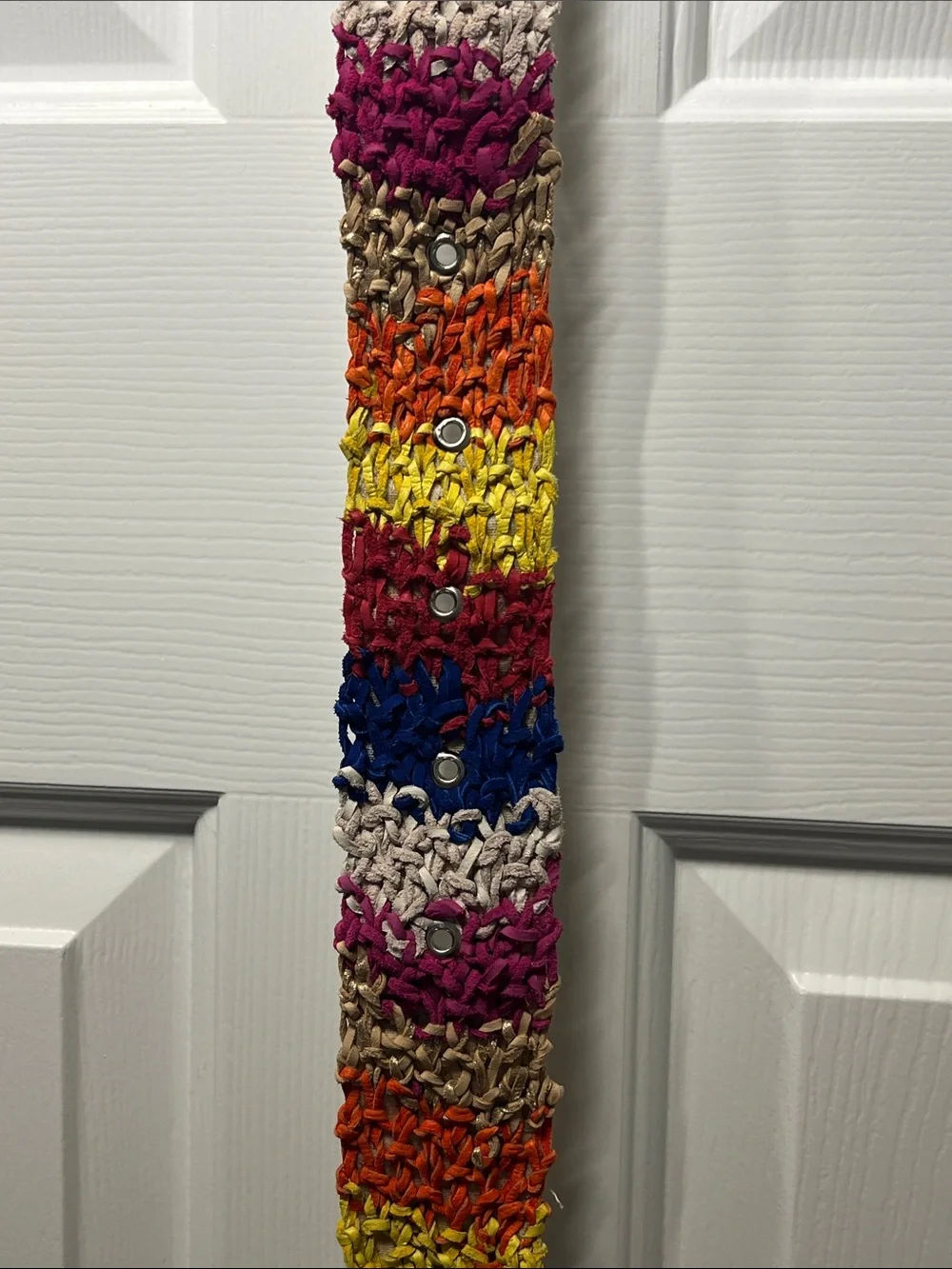 Soulier fun and unique multi color belt